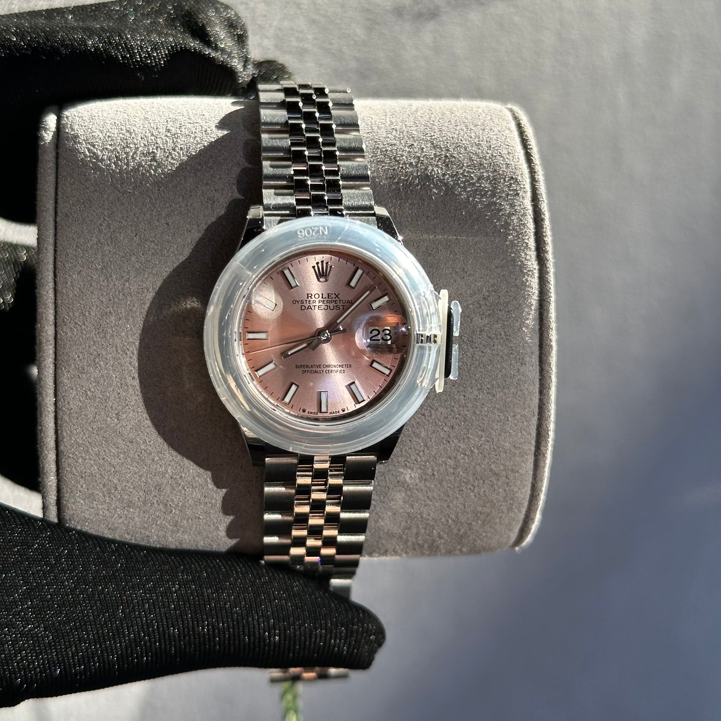 Rolex Lady-Datejust 279160 Pink Dial – 28mm Stainless Steel Watch (Brand New with Box & Papers)