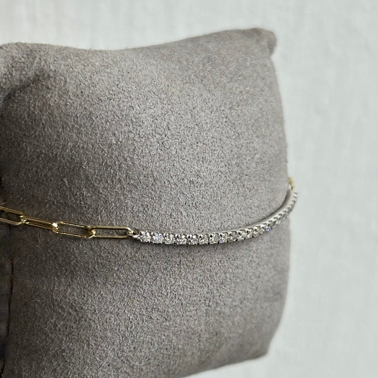 14KT Yellow Gold Diamond Bar Bracelet – 0.40CT Round Cut, Sturdy Cable Chain, Curved Design