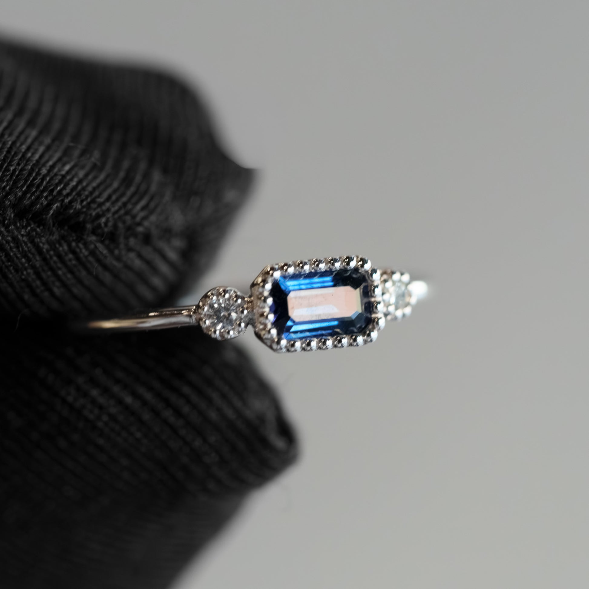 14K White Gold Sapphire and Diamond Ring – Baguette Cut with Milgrain Bezel Setting (Size 6.5)