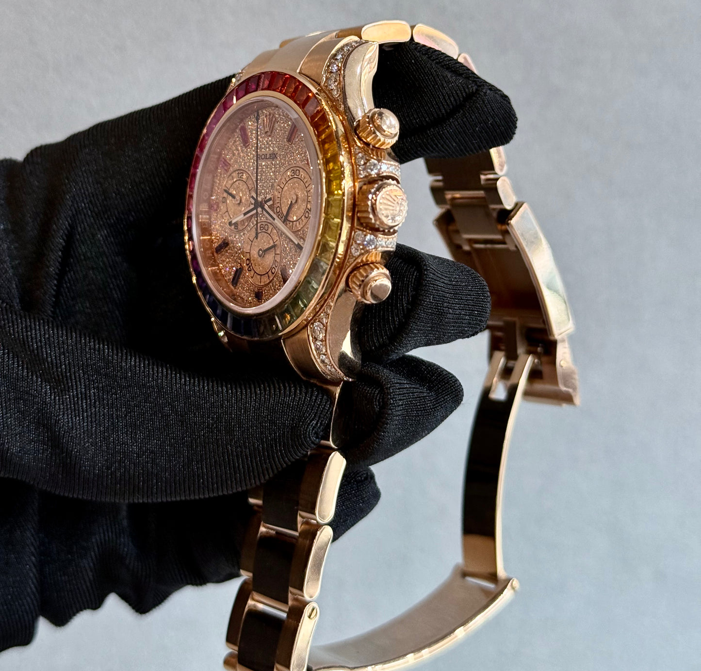 Rolex Daytona 116505 – 40mm Rose Gold, Rainbow Bezel, Diamond Dial – Pre-Owned