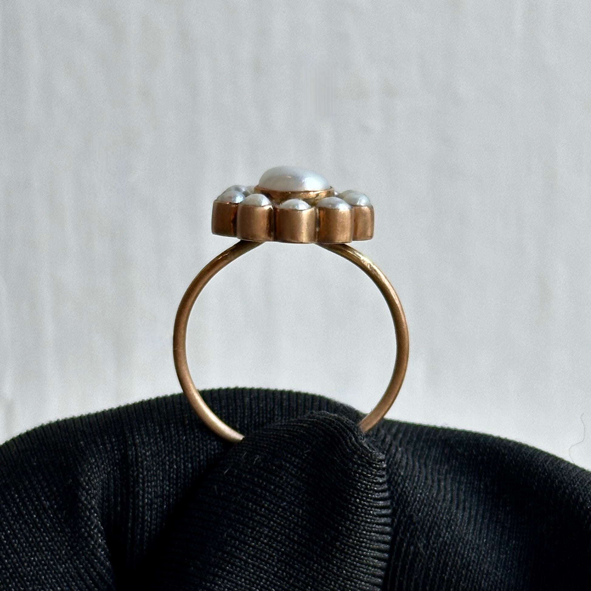 Matte 10kt Yellow Gold Pearl Ring with Flower Bezel Setting – Elegant Gold and Pearl Jewelry