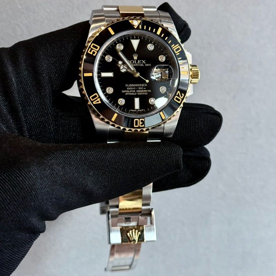 Rolex Submariner Date 116613LN – Factory Diamond Dial – 18k Yellow Gold & Steel – 40mm – 2017 – Box & Papers