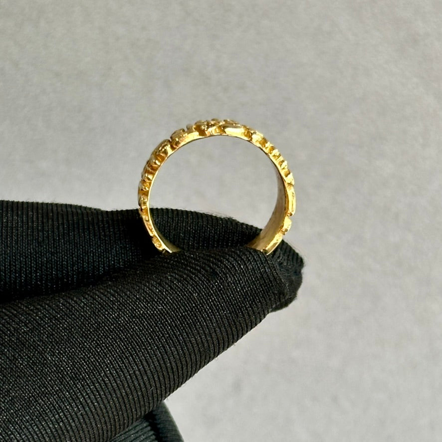 Vintage-Inspired Sticks and Circle Wide Band in 18kt Yellow Gold – 6.5mm, 9 Diamonds