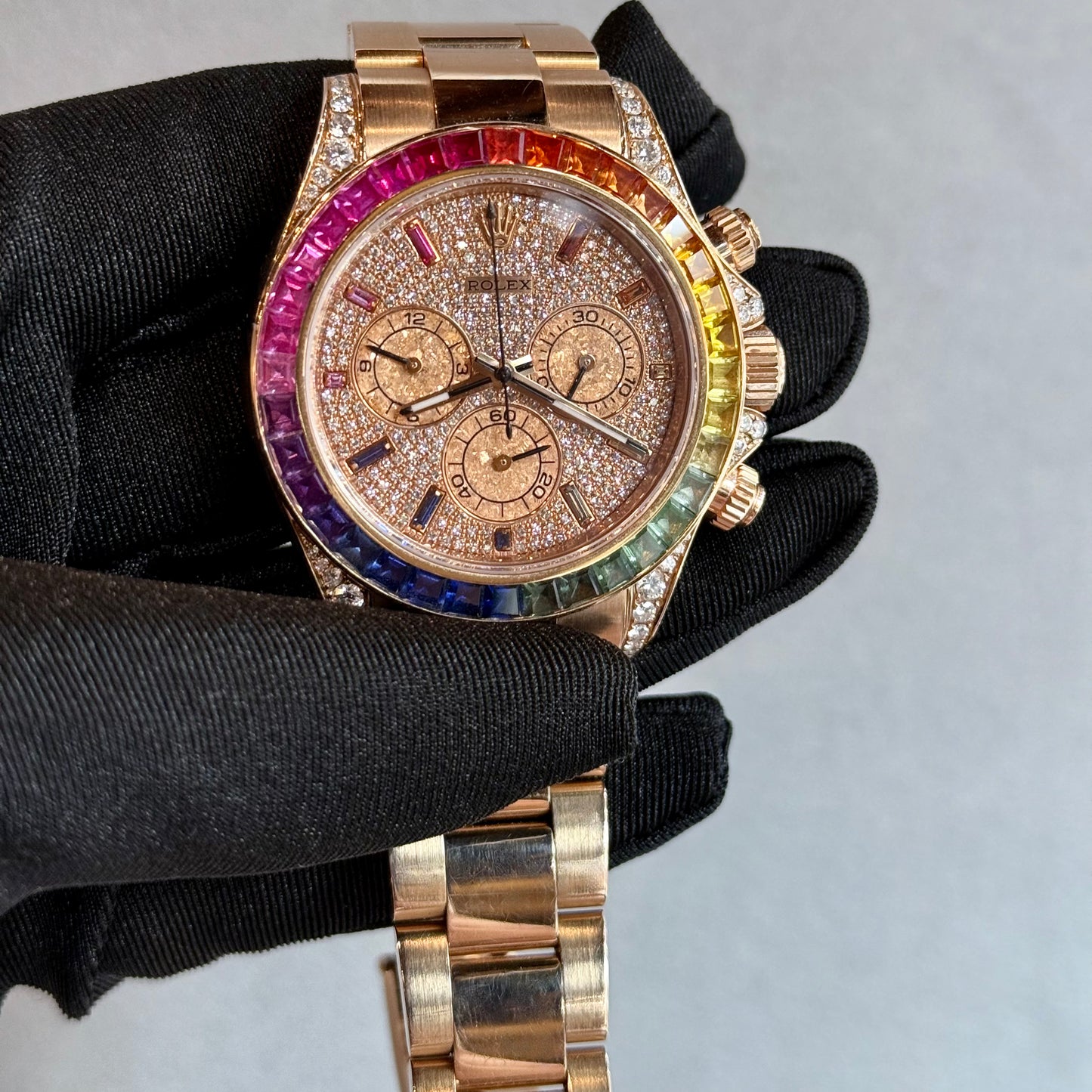 Rolex Daytona 116505 – 40mm Rose Gold, Rainbow Bezel, Diamond Dial – Pre-Owned