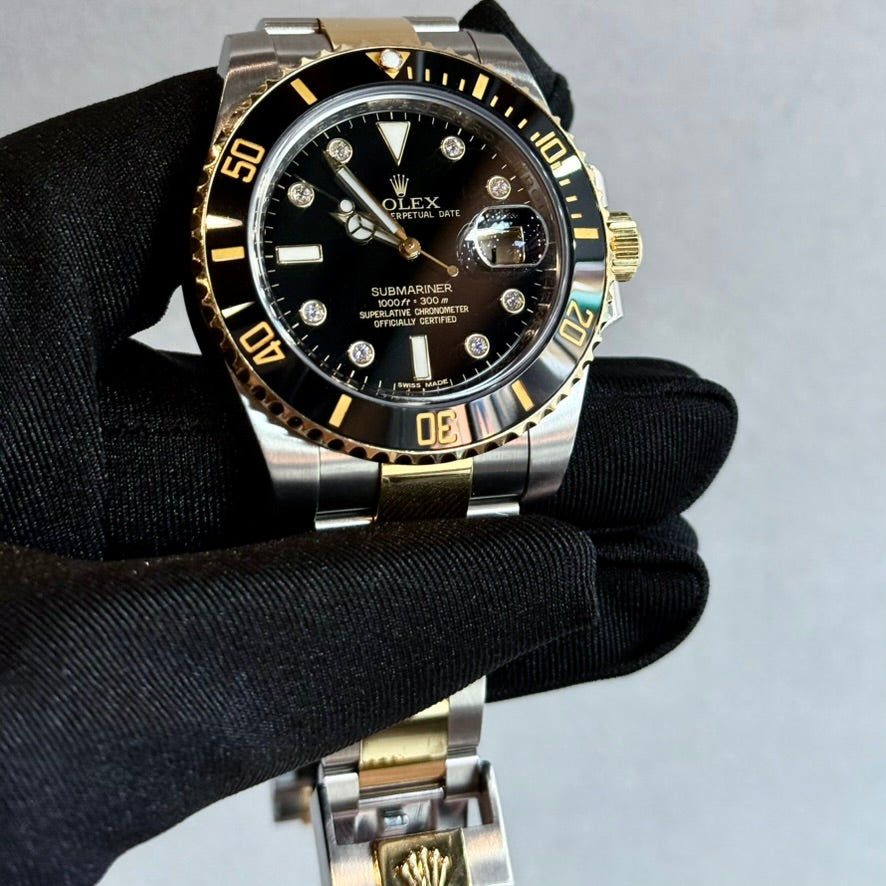Rolex Submariner Date 116613LN – Factory Diamond Dial – 18k Yellow Gold & Steel – 40mm – 2017 – Box & Papers