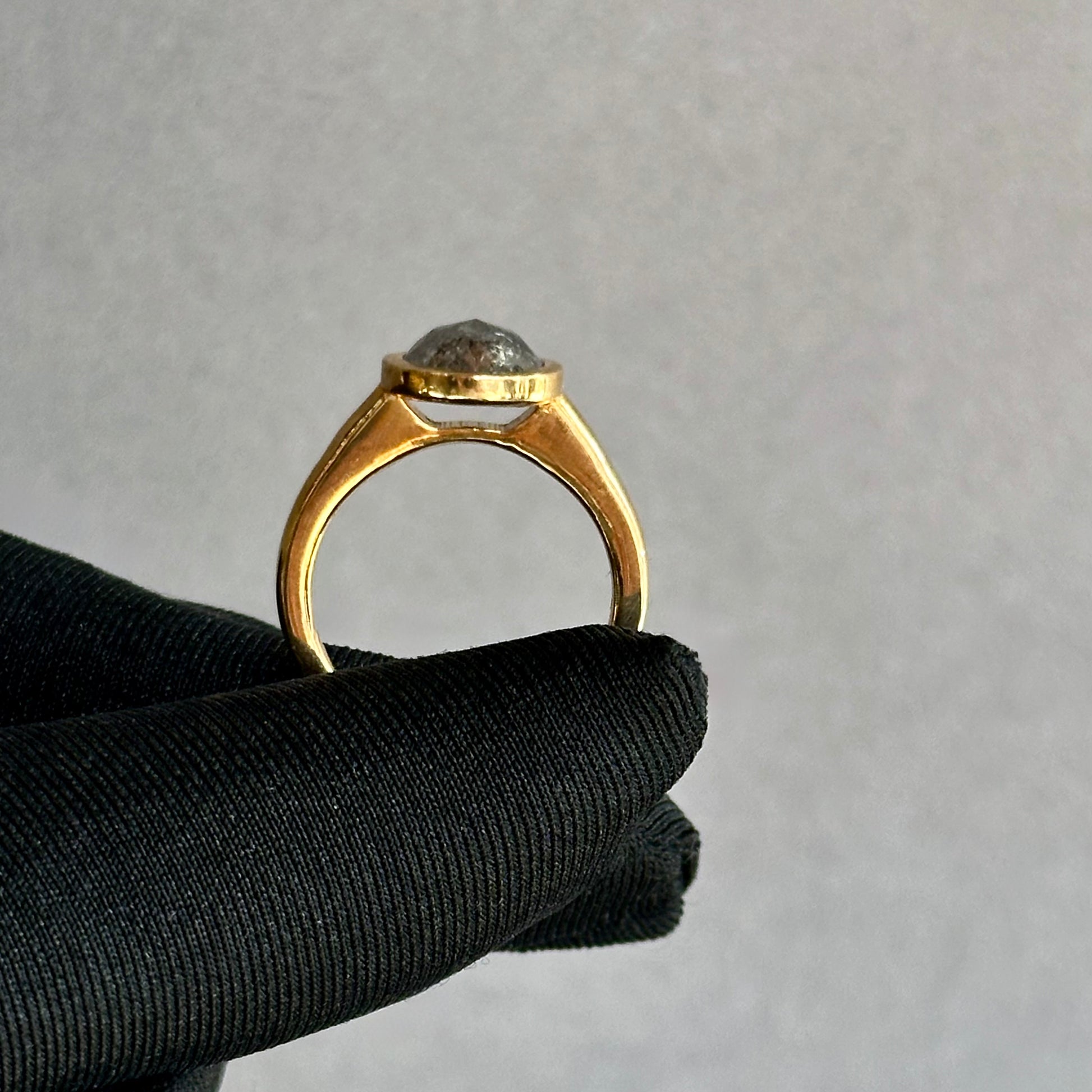 18K Yellow Gold Oval Salt and Pepper Diamond Engagement Ring – Rose Cut Bezel Set, Flush Fit (3mm Band, 11mm Top)