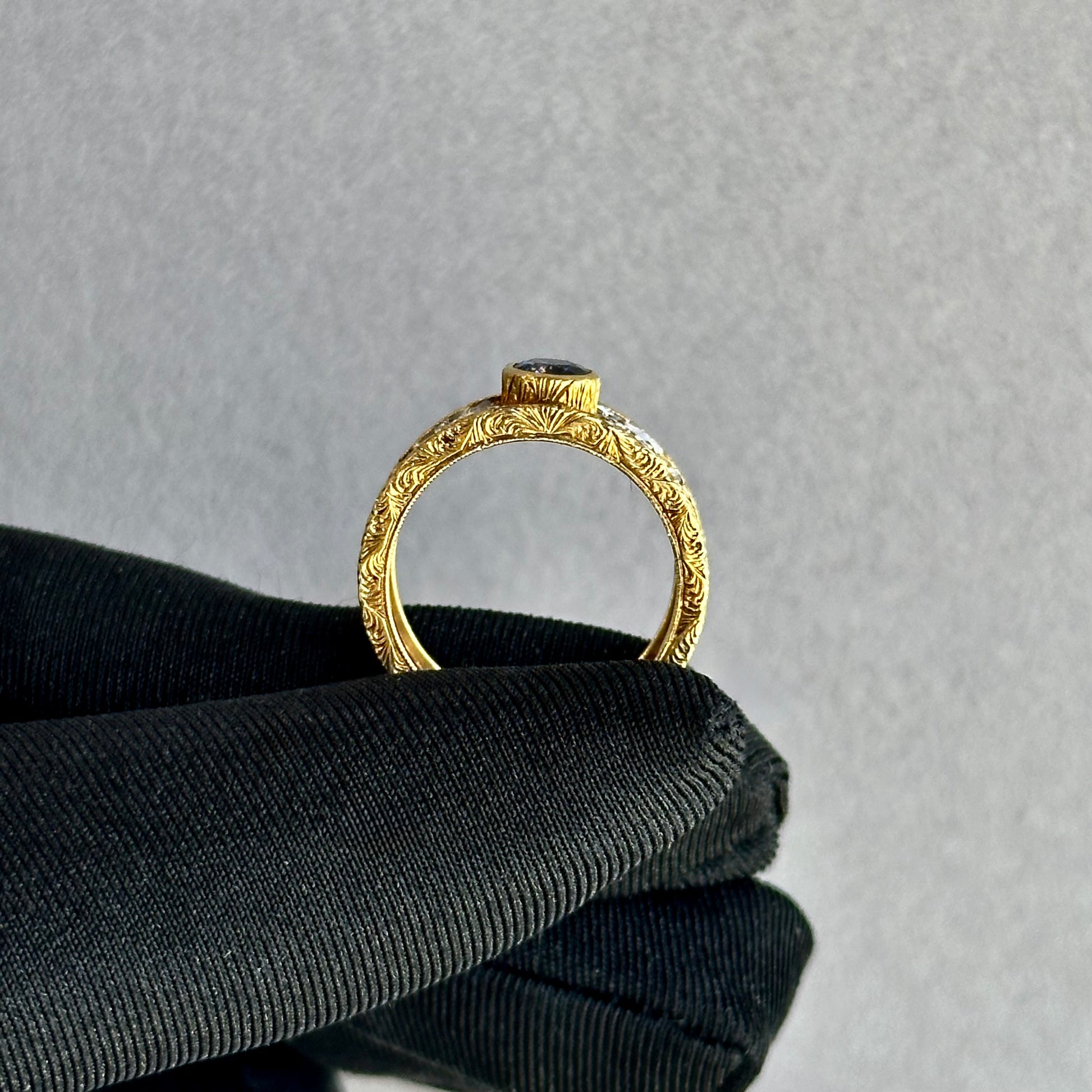 18K Yellow & White Gold Buccellati-Style Floral Sapphire and Diamond Filigree Band (Size 7, 9.5mm Wide)