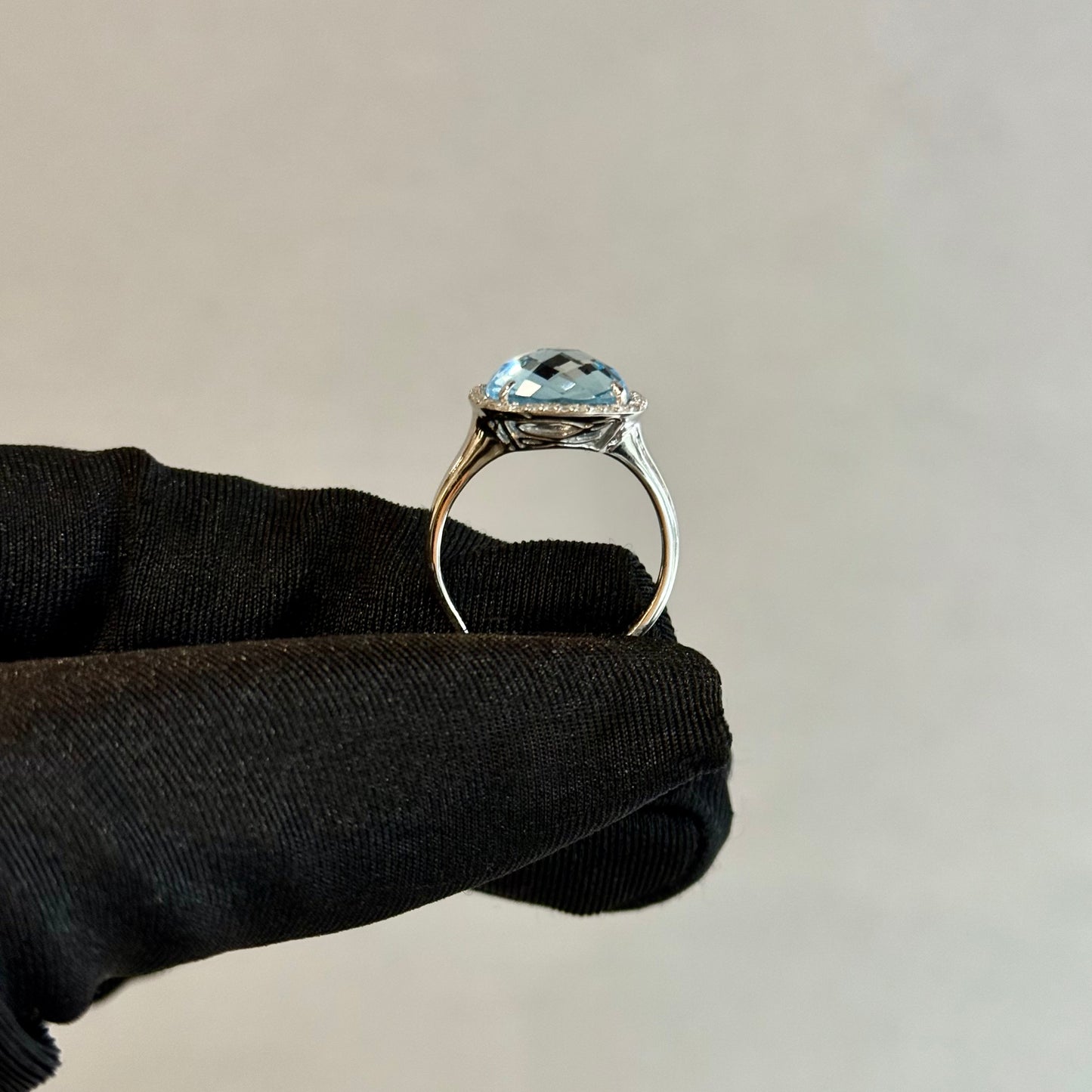 14K White Gold Cushion-Cut Blue Topaz Halo Ring – Checkerboard 11x11mm, Micro-Pavé Setting (Size 7)