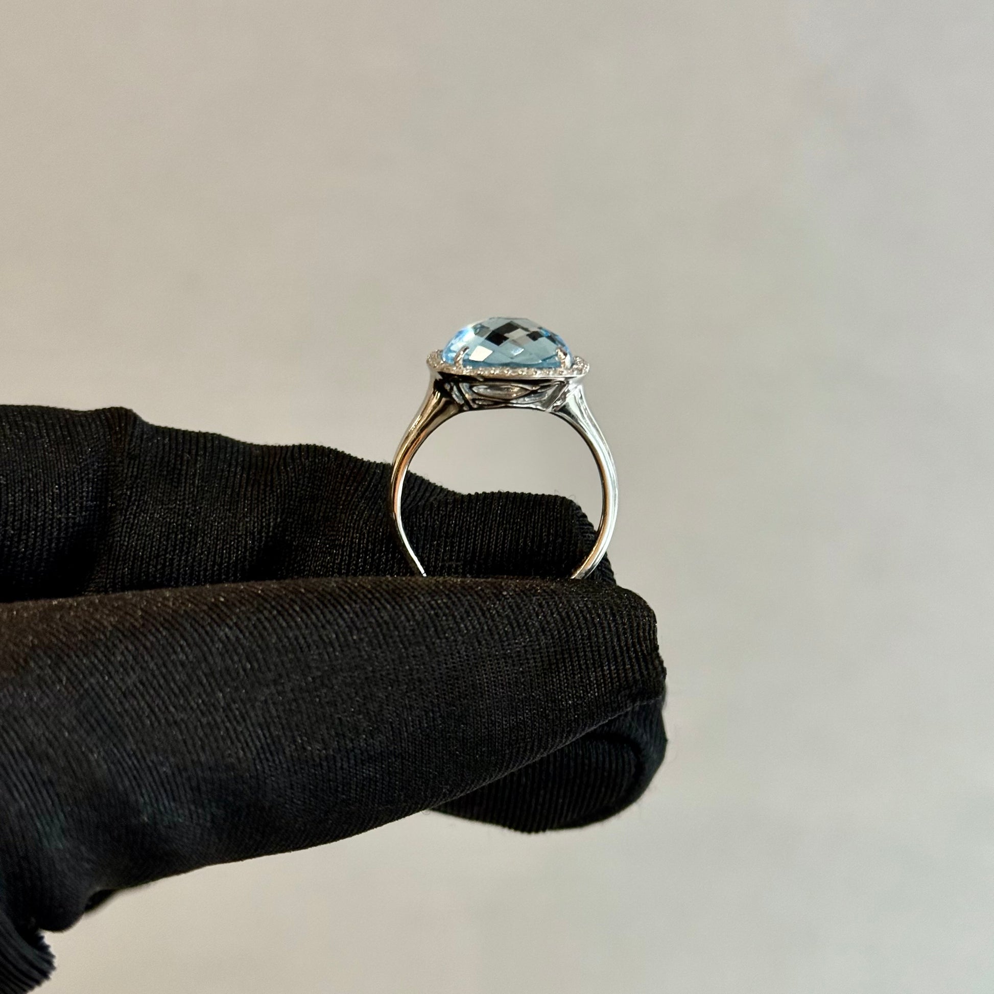 14K White Gold Cushion-Cut Blue Topaz Halo Ring – Checkerboard 11x11mm, Micro-Pavé Setting (Size 7)