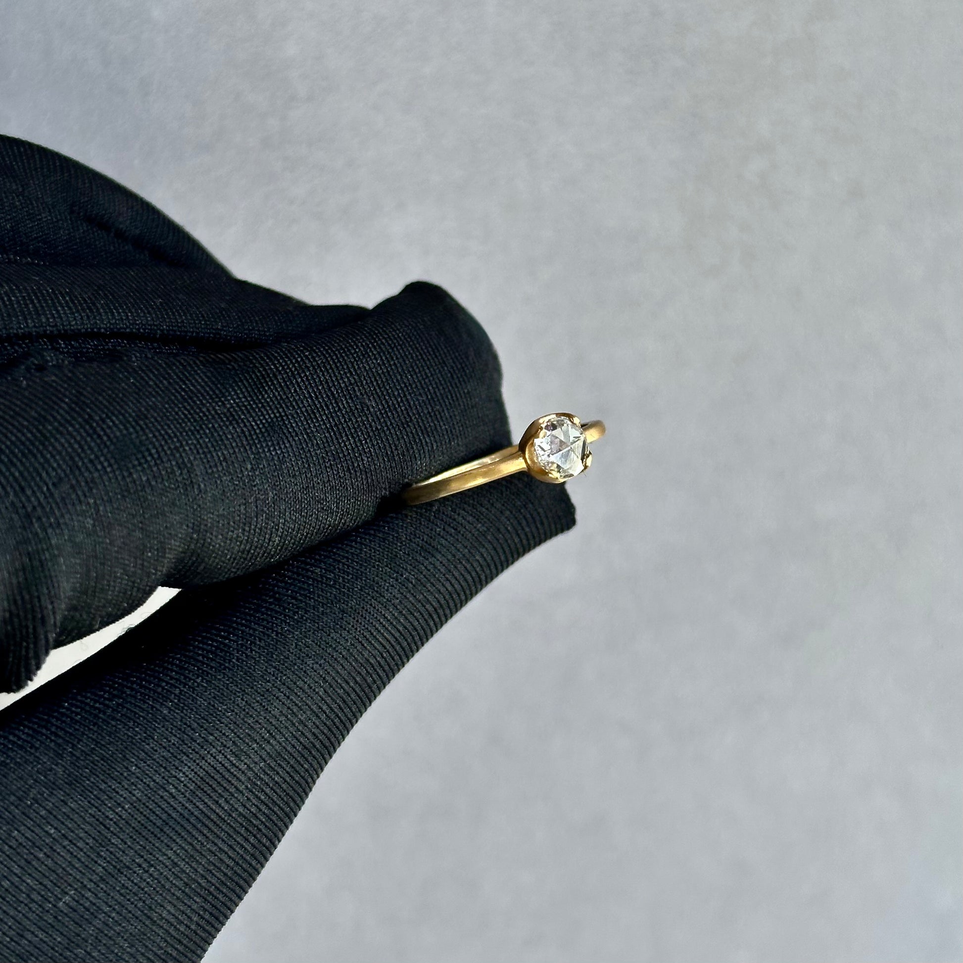 14K Matte White Gold Rose-Cut Diamond Solitaire Ring – 6mm Wide, Wave Basket Design (Size 5.5)