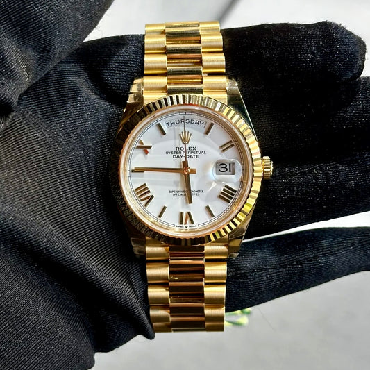 Brand New 2022 18kt Yellow Gold Rolex Day-Date 40 White Roman President