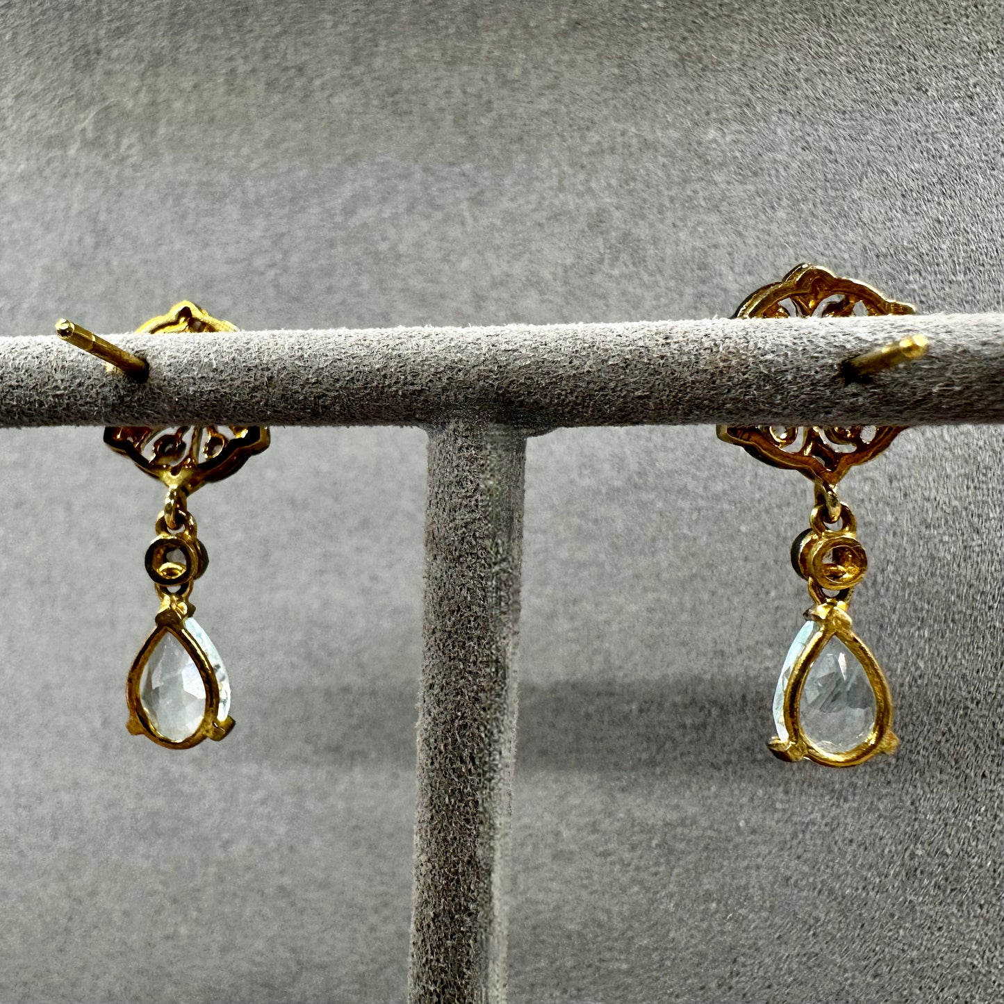 Estate 1910's 14kt Rose Cut Diamond & Pear Cut Aquamarine Drop Earrings