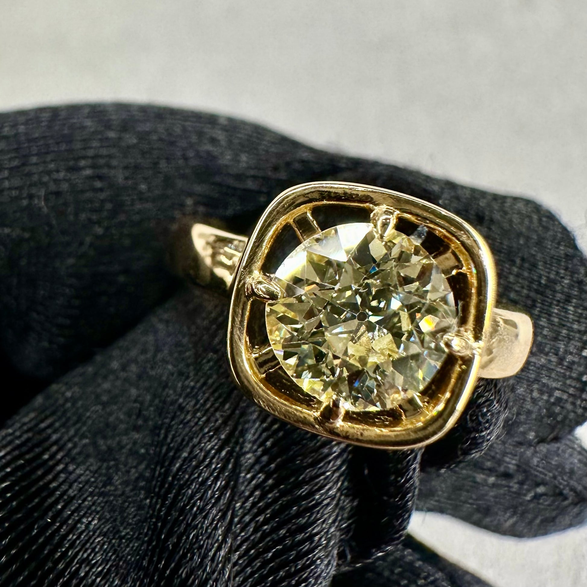 1.55CT J VS2 Old Mine Cut Diamond 18KT YG