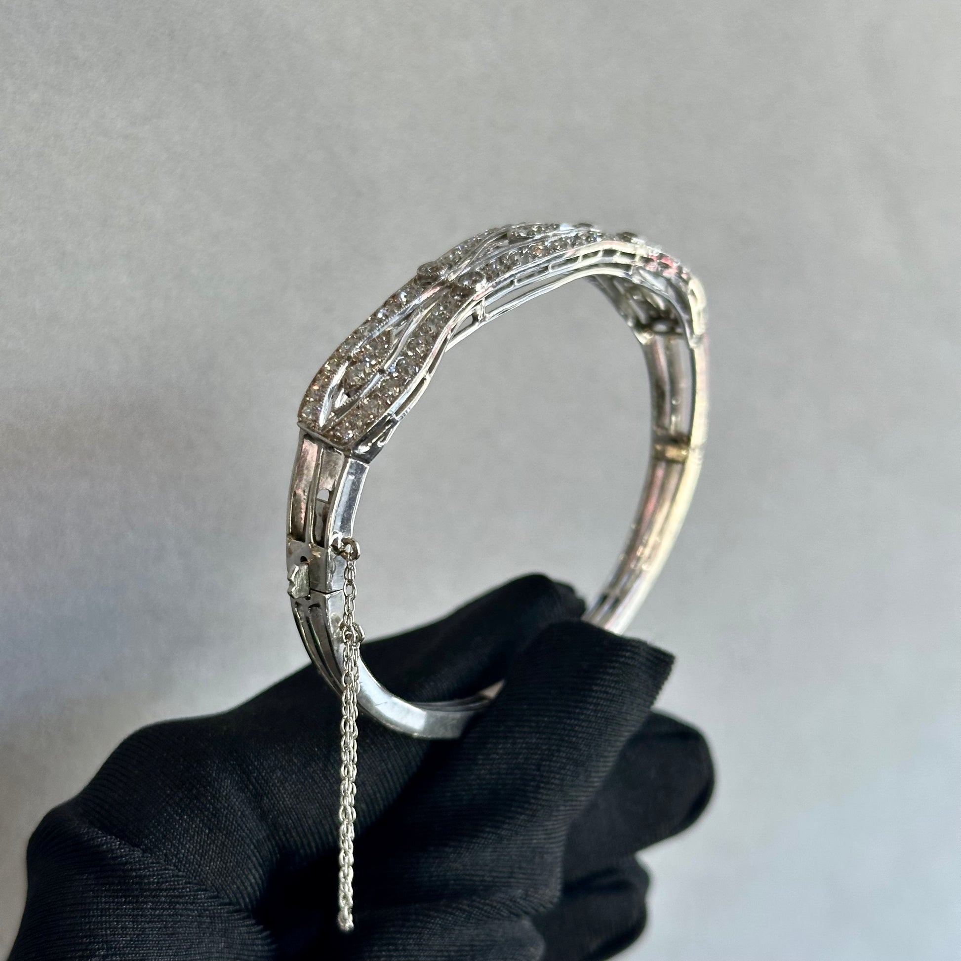 Stunning White Gold Diamond Vintage Art Deco Bangle Bracelet with Milgrain Etching & Swivel Design