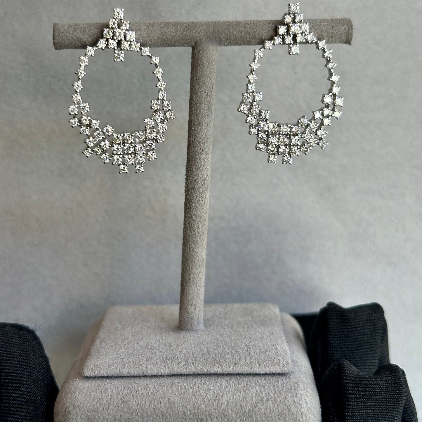 14KT White Gold Diamond Starburst Chandelier Earrings – 2.93CTW, 110 Diamonds in Drop Hoop Design