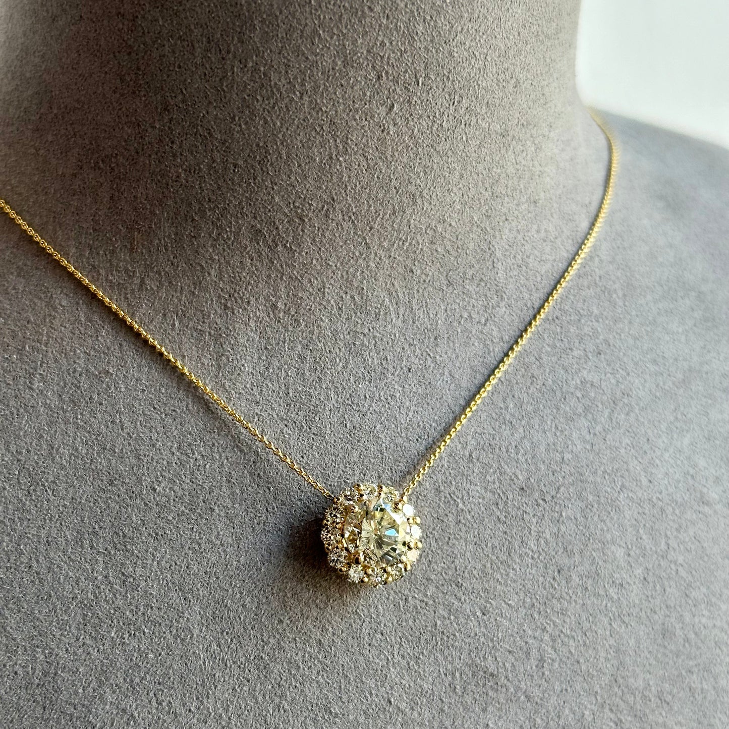 2.29CT Solitaire Diamond Pendant